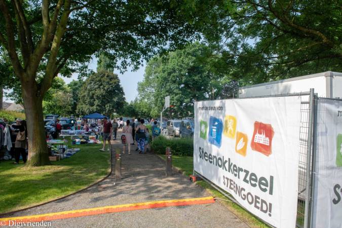 2018 Rommelmarkt  007 - Reuze Rommelmarkt met Boeken-, Vinyl- en CD‑Beurs in Humelgem 